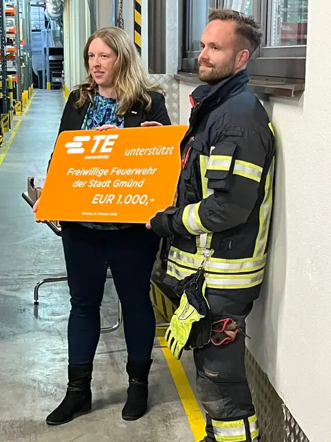 Spendenübergabe an die FF Gmünd | Foto: FF Waidhofen/Thaya