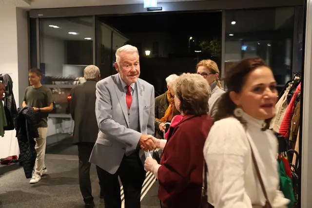 Bürgermeister Klaus Schneeberger (ÖVP) wurde herzlich begrüßt. | Foto: Schauer