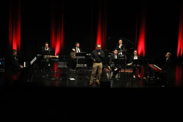 Das Orchester spielte unvergessliche Melodien von Glenn Miller. | Foto: Josef Hofmüller