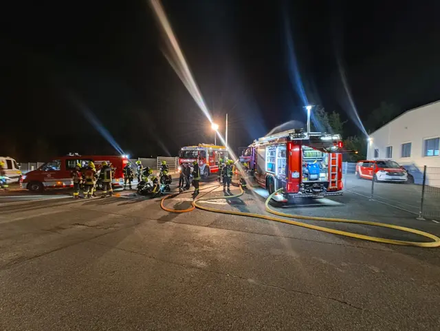 Feuerwehrkräfte am Übungdsort | Foto: FF Waidhofen/Thaya