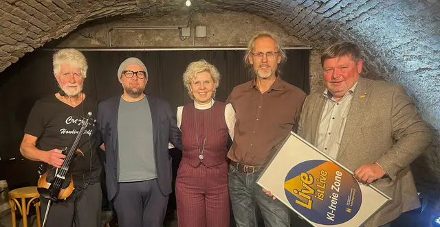 Wolfgang Dolezal, Joe Pinkl, Petra Rutschka (KTV), Joachim Csaikl, Horst Obermayer (Obm. KTV) | Foto: Josef Kohzina 