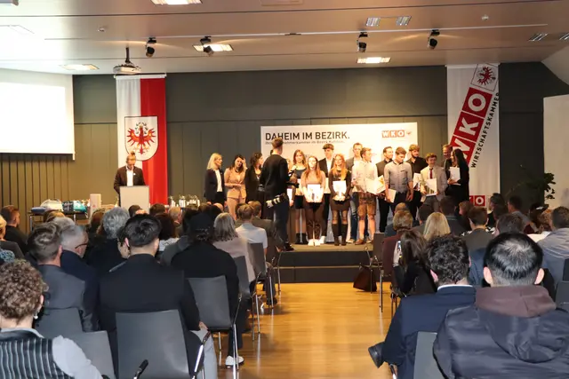 Insgesamt gab es bei den TyrolSkills 79 Auszeichnungen für den Bezirk Kufstein, darunter 14 Landessiegerinnen und Landessieger. | Foto: Christiane Nimpf