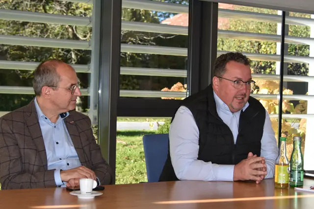 Die Wirtschaftskammer Weiz und Hartberg-Fürstenfeld begrüßten das Projekt | Foto: MeinBezirk/Helmut Riedl