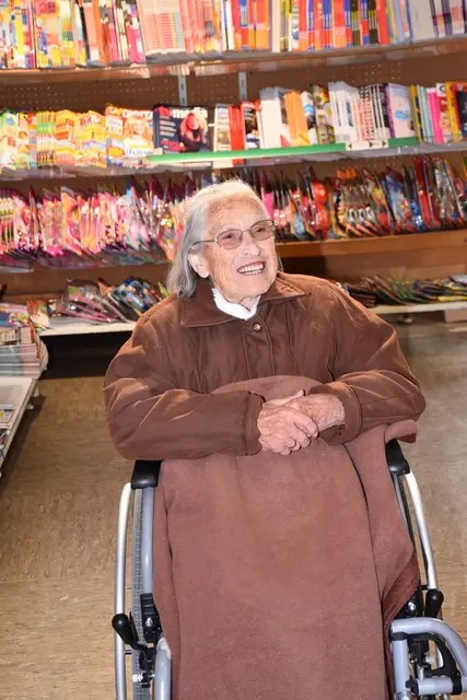 Bei Judih in der Trafik wurde noch ein Los gekauft. | Foto: MeinBezirk/Dominik Lach