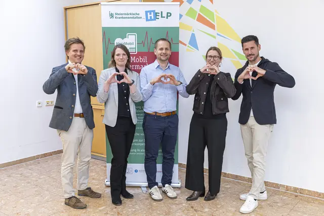 Das Team rund um das Projekt HerzMobil Steiermark (v. l.): Andreas Prenner, stv. Netzwerkkoordinator, Bernadette Taucher, Netzwerkkoordinatorin, Primar Stefan Pötz, ärztlicher Koordinator, Almut Frank, Projektleiterin, und Markus Wallner, stv. ärztlicher Koordinator | Foto: Foto Fischer