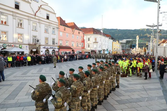 Die Einsatzkräftebilden mit Ihrem Engagement die Grundpfeiler des sicheren Zusammenlebens, so Landeshauptmann Kunasek. | Foto: Armin Russold