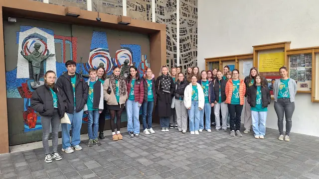 Die SchülerInnen der FW/ALW Lienz beteiligten sich fleißig an der österreichweiten Sozialaktion „72 Stunden ohne Kompromiss“. | Foto: FW/ALW Lienz