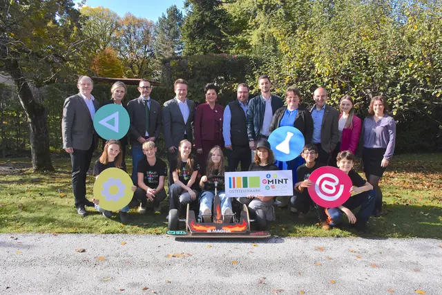 Unternehmen und Bildungseinrichtungen ziehen an einem Strang. | Foto: MeinBezirk/Helmut Riedl