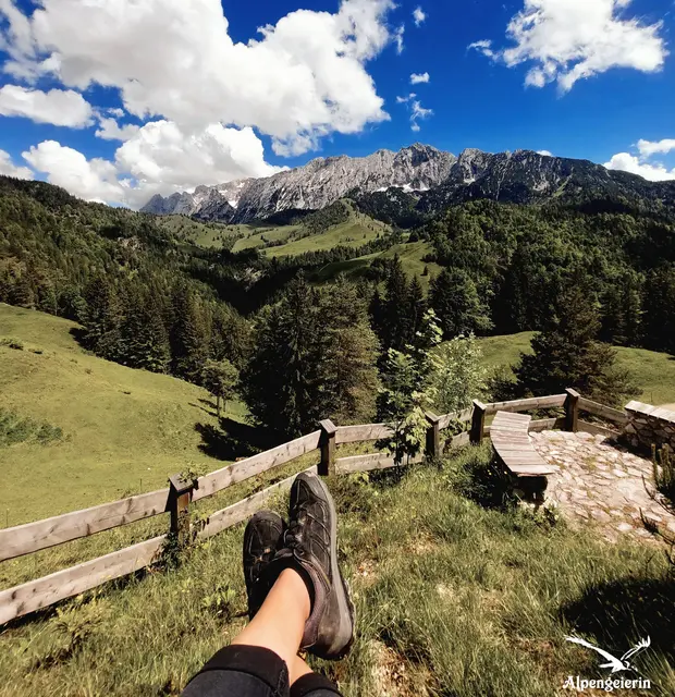 Idyllisch und doch voller Geheimnisse: Die Anhöhen rund um Kufstein. | Foto: Janet Bleiker