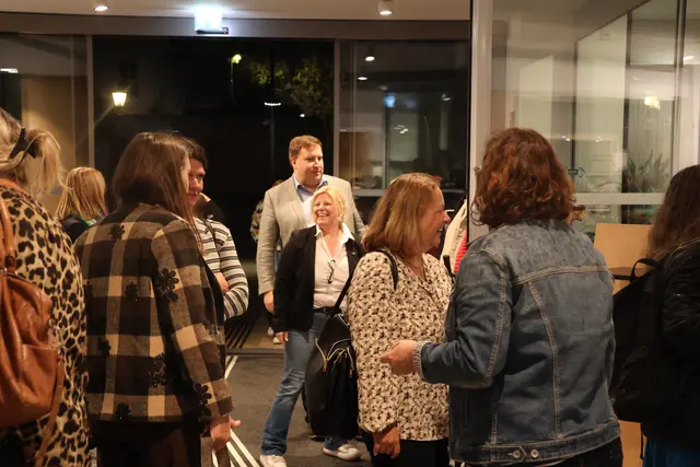 Auch Gemeinderat Christian Filipp (ÖVP) schaute vorbei. | Foto: Schauer