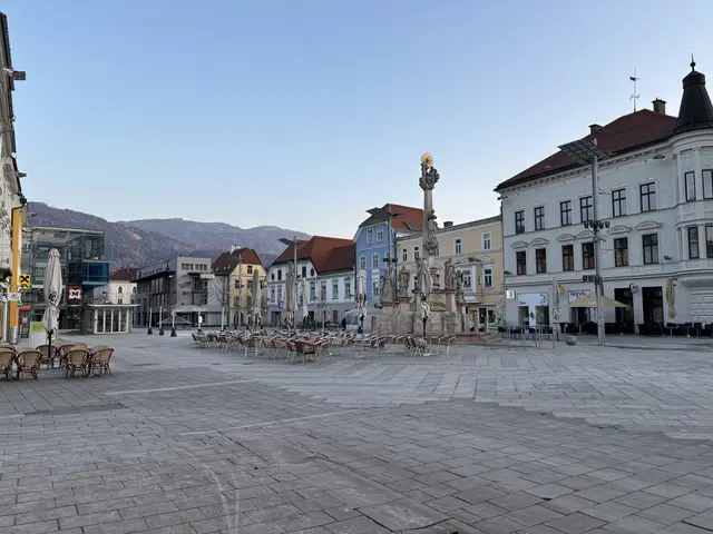 Viele Lokale am Leobener Hauptplatz schließen ihre Türen bereits kurz nach dem Abendessen, oft um 20 oder 22 Uhr | Foto: MeinBezirk/Astrid Moder