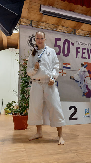 Freude über die Silbermedaille bei Ella-Marie Kahl. | Foto: Sportunion