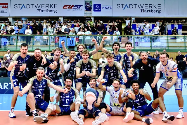 Riesenjubel nach dem Match: der TSV Hartberg Volleyball gewinnt das Quali-Spiel für die Champions League Endrunde gegen den Akaa Volley mit 3:1. | Foto: Simon Kober
