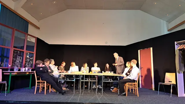 Viel Beifall gab's bei der Premiere für die Darsteller. | Foto: Theatergruppe Gf.