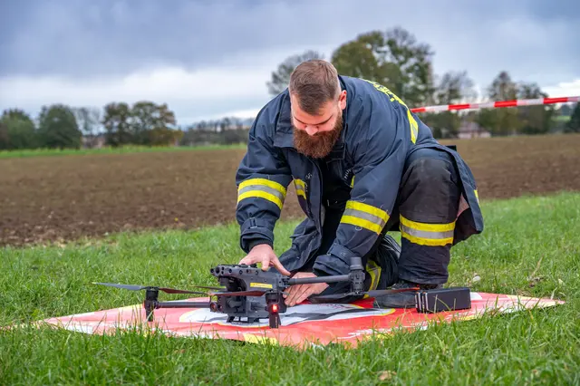 Auch Drohnen kamen zum Einsatz. | Foto: TEAM FOTOKERSCHI / DROHNENGRUPPE BEZIRK KIRCHDORF