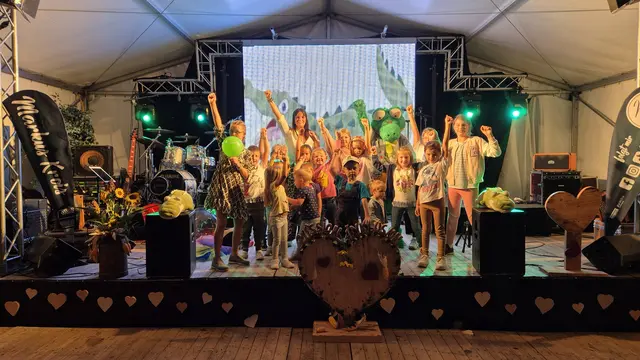 Auch die Kinder feierten das große Inklusionsfest für die gute Sache mit. | Foto: Johann Schleich/Kevin Maier