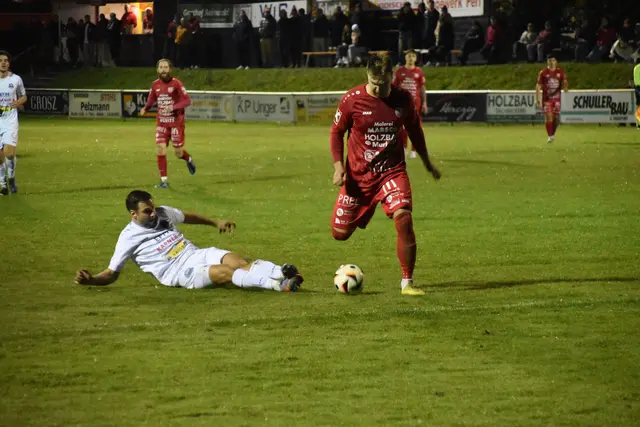 Eine der letzten Aktionen, bevor es finster wurde. | Foto: Michael Strini