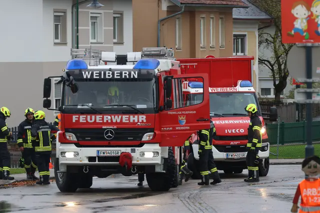 Der Zimmerbrand in Weibern war rasch unter Kontrolle. | Foto: laumat/Matthias Lauber/Matthias Lauber