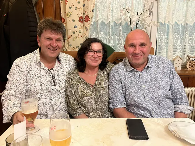 Mo Gruja (Mo Gruja Trio), Gabi und Alex Feyer sind extra aus Wien angereist | Foto: Franziska Führer