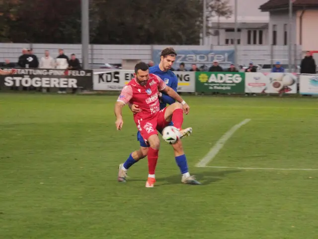 Das Spielverständnis und die Routine von Ex-Profi Dario Tadic sind oft spielentscheidend. Gegen Stegersbach sorgte er mit zwei Assists für den Sieg. | Foto: Peter Seper