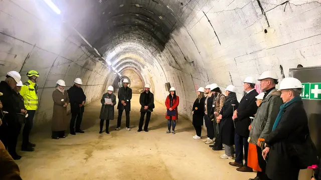 Sehr persönliche Erinnerungen und den Appell, faktenbasierte Geschichtsaufarbeitung abseits von Spekulationen zu betreiben, formulierte Juila Mayer (Gusen Memorial) | Foto: Eckhart Herbe/Bilder Präsentation (C) Gusen Memorial