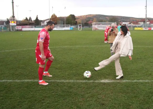 Edeltraud Loidl und Dario Tadic kickten das Spiel an. | Foto: Peter Seper