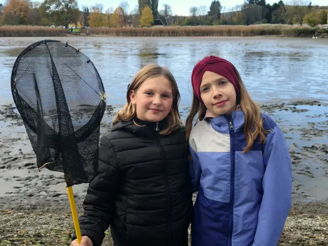 Lucienne Preis mit Zahra Smailagi. Wo sind die Fische? | Foto: Christian Nowotny