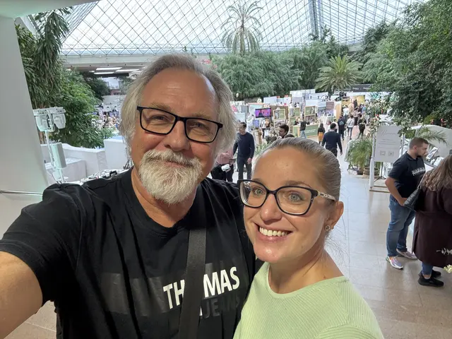 Für MeinBezirk auf der Hochzeitsmesse in der Pyramide: Peter Zezula und Jenny Reisner. | Foto: Reisner, Zezula