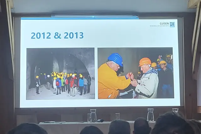 Immer öfter wurde und wird die Anlage von den wenigen noch lebenden einstigen Häftlingen und deren Angehörigen besucht. | Foto: Eckhart Herbe/Bilder Präsentation (C) Gusen Memorial