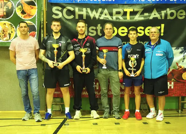 André Pierre Kases, Tilen Cvetko, Gerhard Janitsch und Kirill Nakonechny holten die Podestplätze im Einzel A. | Foto: UTTC Oberwart