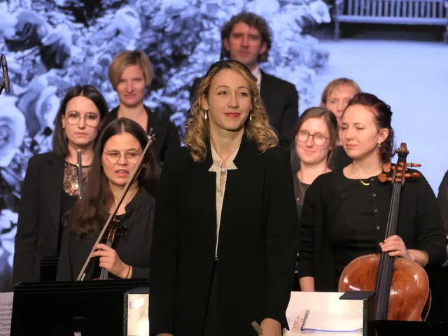 Geleitet wurde das Orchester von Dirigentin Andrea Götsch | Foto: Gerlinde Siebenhandl