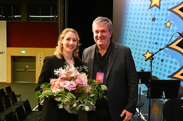 Thomas Böttcher leitet das Kammerorchester Ybbsfeld mit Gastdirigentin Andrea Götsch | Foto: Gerlinde Siebenhandl