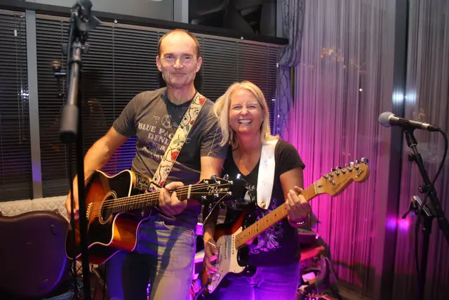 Beste Stimmung im Galerie-Cafe: Raimund Waibl und Jasmin Waibl-Stockner.