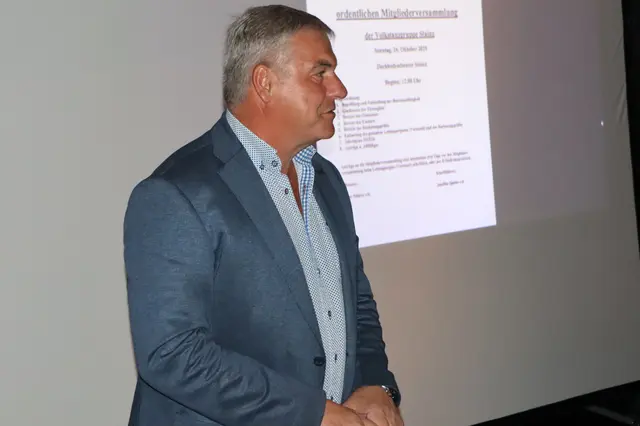 Bgm. Karl Bohnstingl bei seiner Grußadresse | Foto: Gerhard Langmann