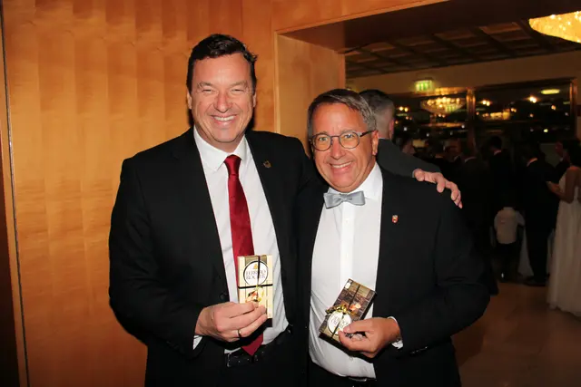 Bürgermeister unter sich: Jochen Bocksruker und Johannes Schmid | Foto: Cescutti