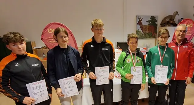 Julian Mayrhofer, rechts, Jungschützen, Rang 2.  | Foto: Schützenverein Pabneukirchen