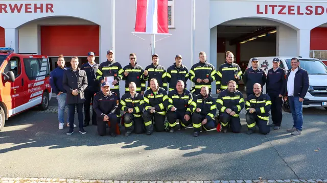 In Litzelsdorf hatten die Feuerwehrmitglieder Technische Einsätze als Prüfungsaufgabe zu lösen. | Foto: Bezirksfeuerwehrkommando Oberwart/Alexander Flaschberger