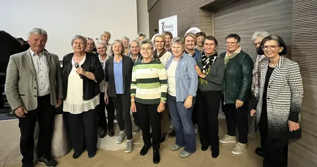 Das Hospizteam Hartberg mit Hospizpaten Hubert Lang.  | Foto: KK