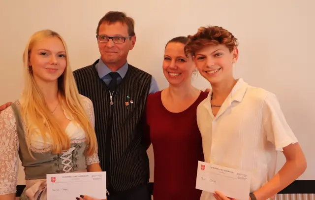 Peter und Martina Gogg mit ihren erfolgreichen Kindern im Tanzsport Hannah und Paul | Foto: Edith Ertl