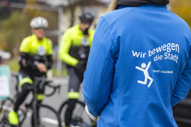 Im Rahmen des Projekts „Bewegte Stadt" fand am 26. Oktober die dritte Auflage der „Expedition Gaisberg" statt.  | Foto: Stadt Salzburg/Wildbild/Rohrer