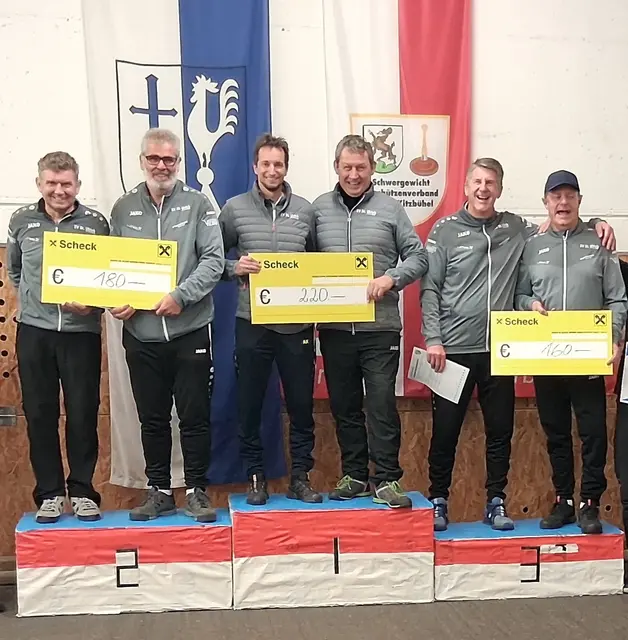 Koasa Cup Herren Duo Stockerl, 2. Klaus Reiter und Sebastian Nothegger, 1. Markus Fasching und Franz Noichl, 3. Johann Winkler und Roland Pirchl. Alle EV St. Ulrich. | Foto: Brigitte Müller, Michael Novak, Anton Inwinkl