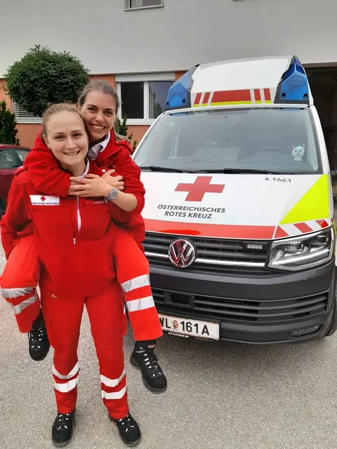 Das Rote Kreuz Sattledt bietet zwei Veranstaltungen an, bei denen sich Interessierte direkt auf der Ortsstelle über die Ausbildung zum Rettungssanitäter informieren können. | Foto: RK Sattledt