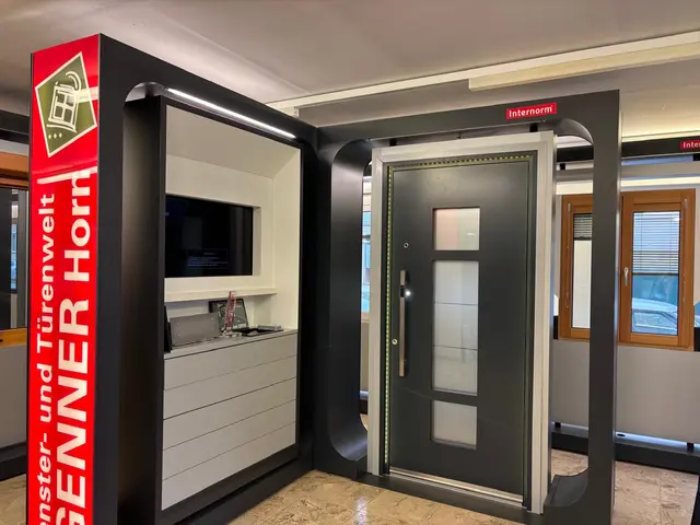 Ob Neubau, Sanierung oder Modernisierung – das erfahrene Team der "Fenster und Türenwelt Genner GmbH" begleitet Sie persönlich bei Ihrem Projekt und informiert Sie gerne über den aktuellen Sanierungsbonus. | Foto: Manuela Danzinger