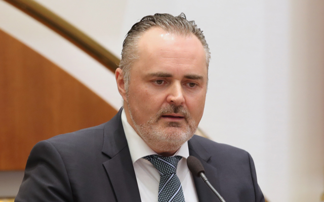 LH Hans Peter Doskozil musste sich nach einer Kontrolluntersuchung einer erneuten Kehlkopf-Operation unterziehen.  | Foto: LMS