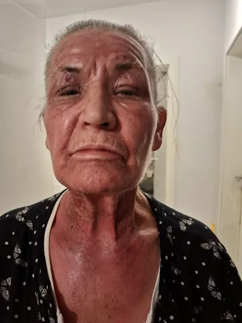 Die Frau ist etwa 1,60 bis 1,65 Meter groß, 55 bis 60 Kilogramm schwer und hat gräuliches, langes Haar, womöglich zu einem Dutt zusammengebunden. | Foto: Polizei Steiermark
