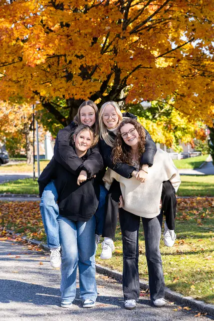 150 Pflegeschüler aus ganz Oberösterreich erhielten wertvolle Einblicke in den Alltag bei Assista.  | Foto: Zausek