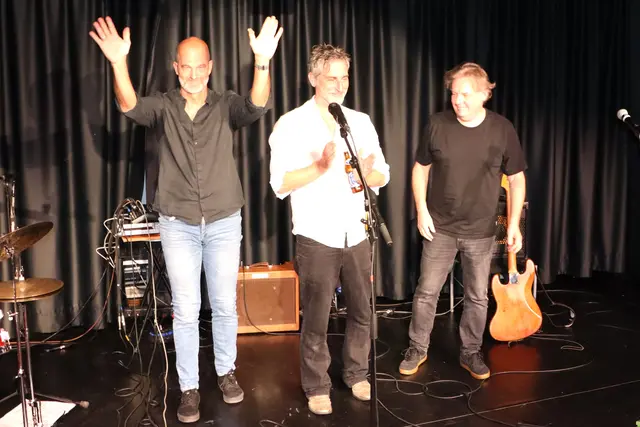 Karlheinz Miklin, Norbert Wally und Albrecht Klinger (v.l.) bilden "The Base" | Foto: Gerhard Langmann