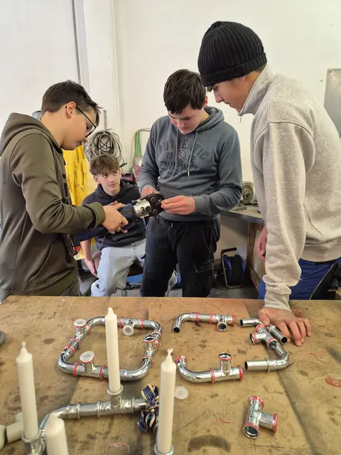 Der Verein Wirtschaft St. Michael im Lungau und die Musikmittelschule (MMS) St. Michael hatten am 23. Oktober 2025 einen gemeinsamen Lehrlingstag. | Foto: Wirtschaft St. Michael