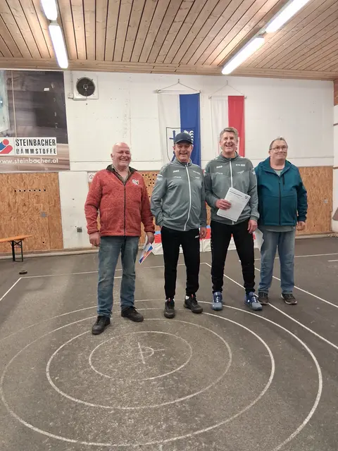 Rang 3 Herren Roland Pirchl und Johann Winkler mit l. Toni Oberleitner und r. Andi Aberger. | Foto: Brigitte Müller, Michael Novak, Anton Inwinkl