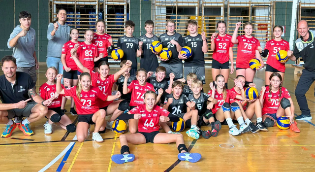 Vor Ort traten zwei Mädchenmannschaften und eine Burschenmannschaft gegen starke Teams aus ganz Niederösterreich an. | Foto: Union Volleyball Raiffeisen Waldviertel